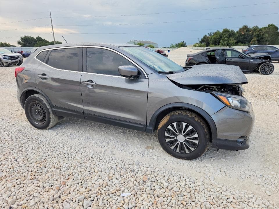 2018 NISSAN ROGUE SPORT S 4