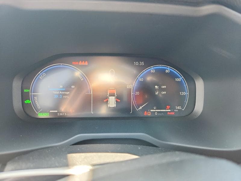 2025 TOYOTA RAV4 XSE 9