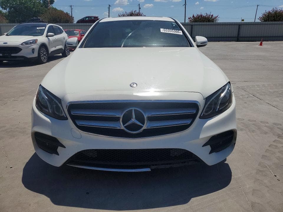 2017 MERCEDES-BENZ E 300 5