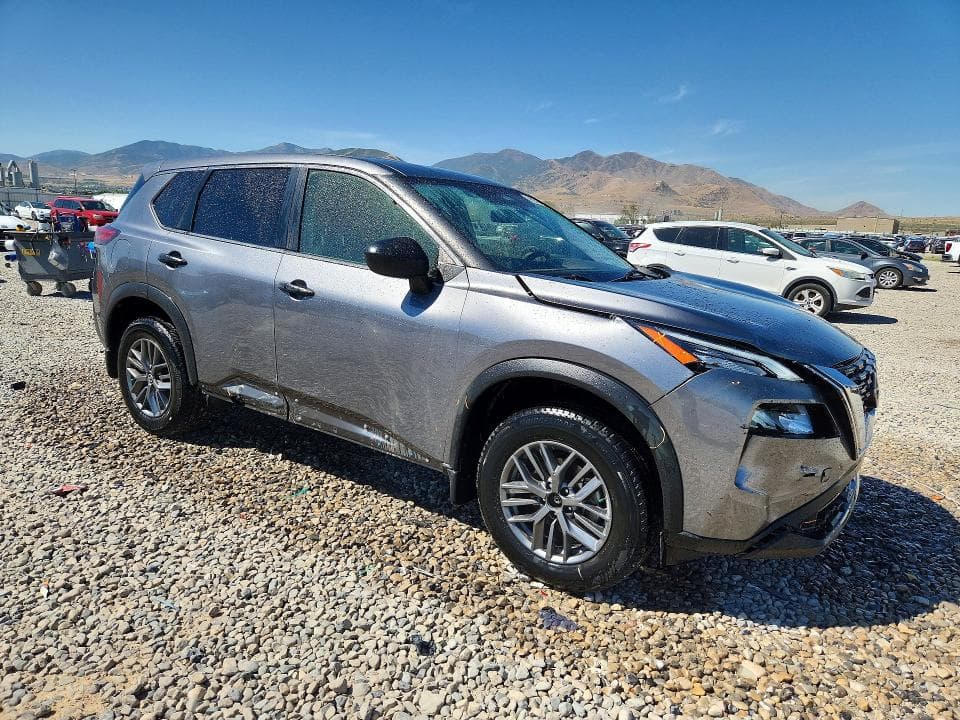 2021 NISSAN ROGUE S 4