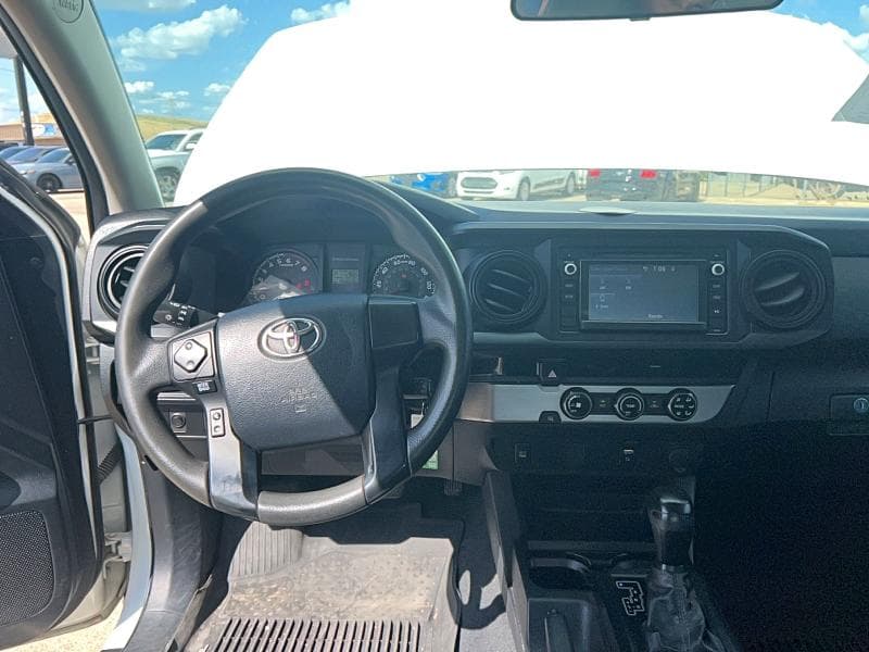 2017 TOYOTA TACOMA SR 9
