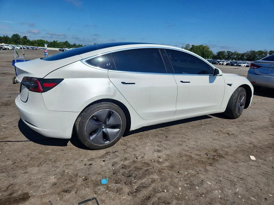 2020 TESLA MODEL 3 3