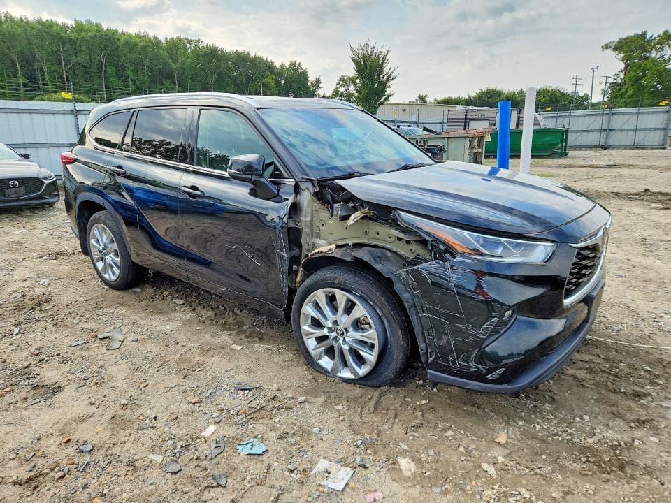 2020 TOYOTA HIGHLANDER LIMITED 4