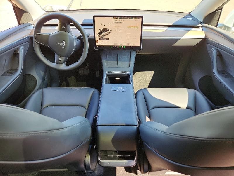 2023 TESLA MODEL Y 8