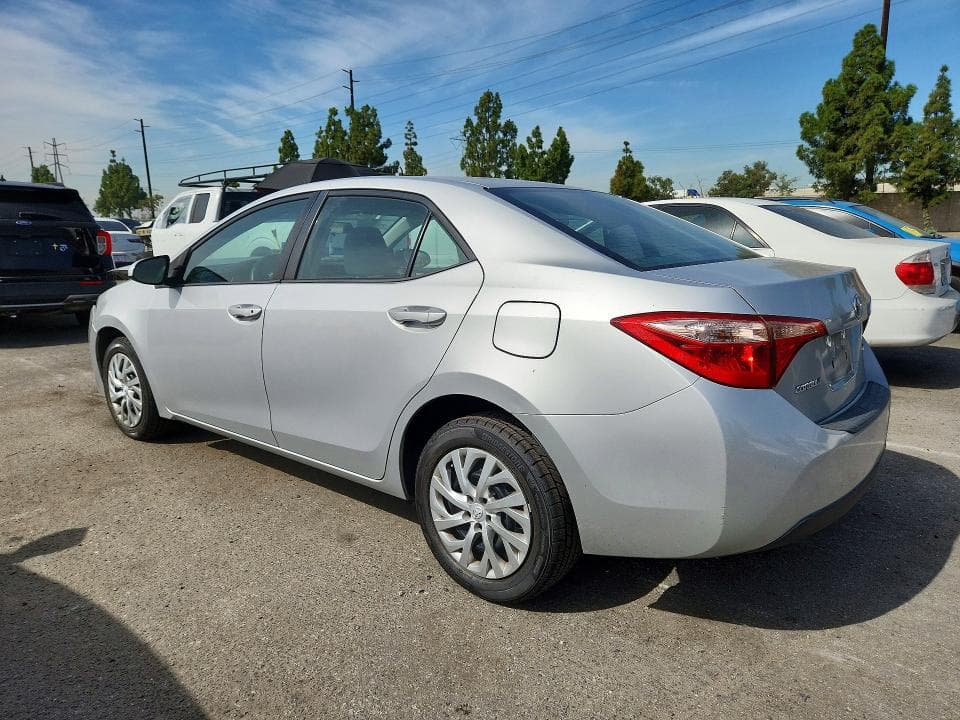 2017 TOYOTA COROLLA LE 2