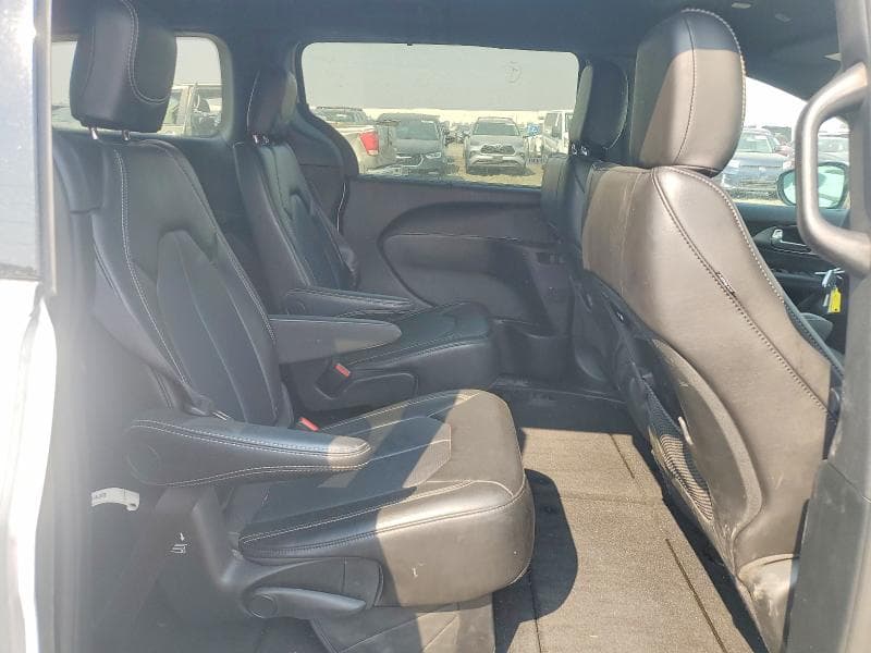 2026 CHRYSLER PACIFICA SELECT 11