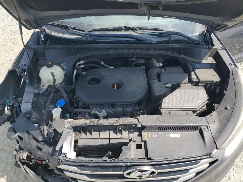 2017 HYUNDAI TUCSON SE 12