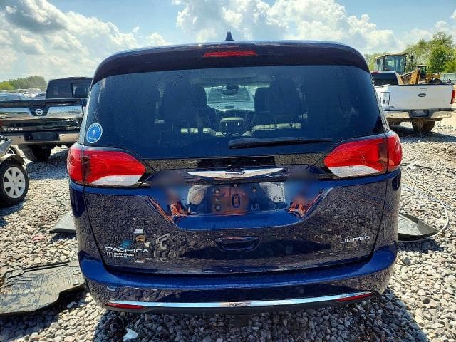2019 CHRYSLER PACIFICA LIMITED 6