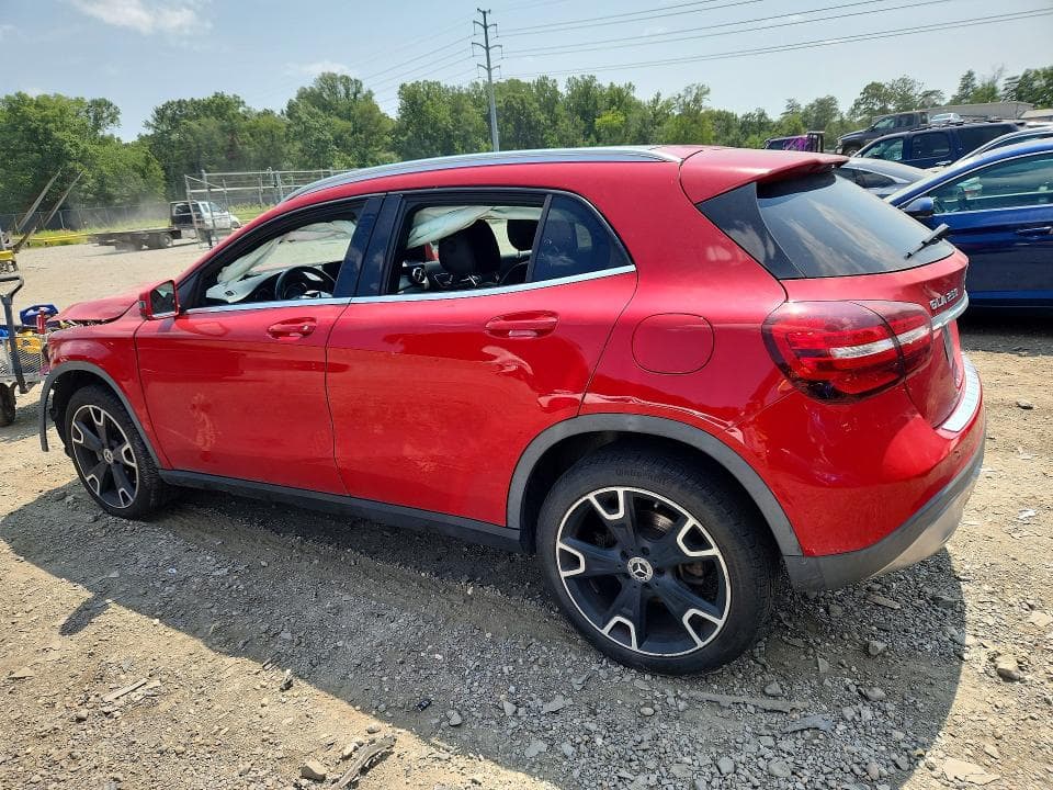 2019 MERCEDES-BENZ GLA 250 2
