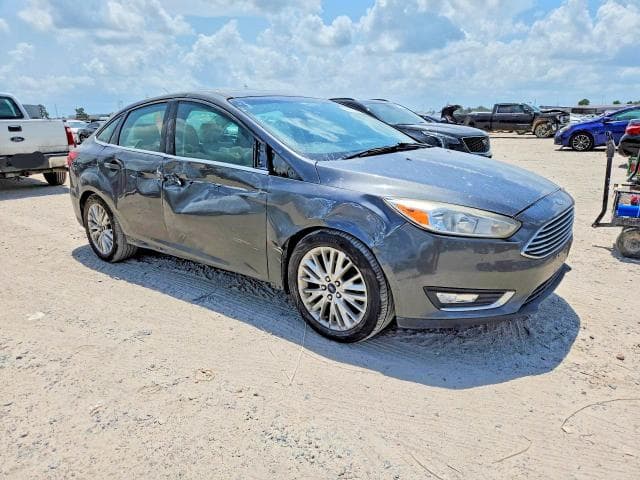 2018 FORD FOCUS TITANIUM 4