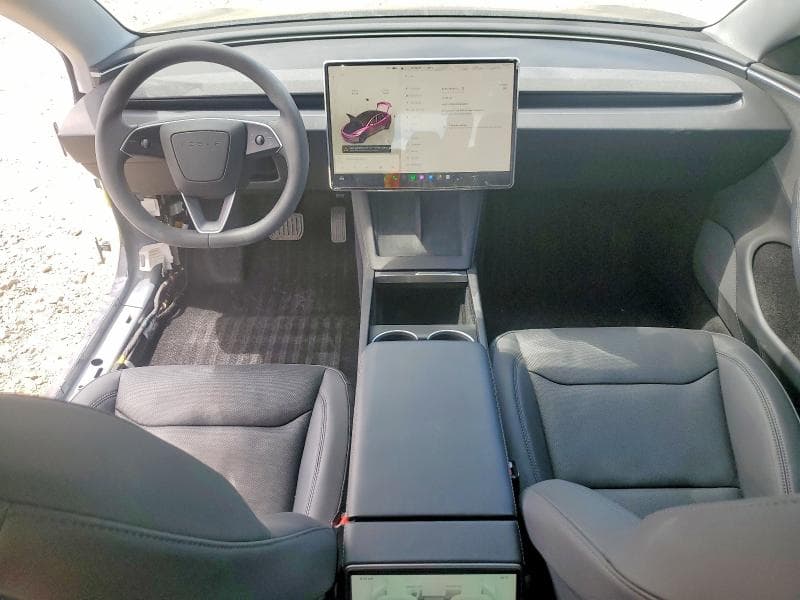 2025 TESLA MODEL 3 8