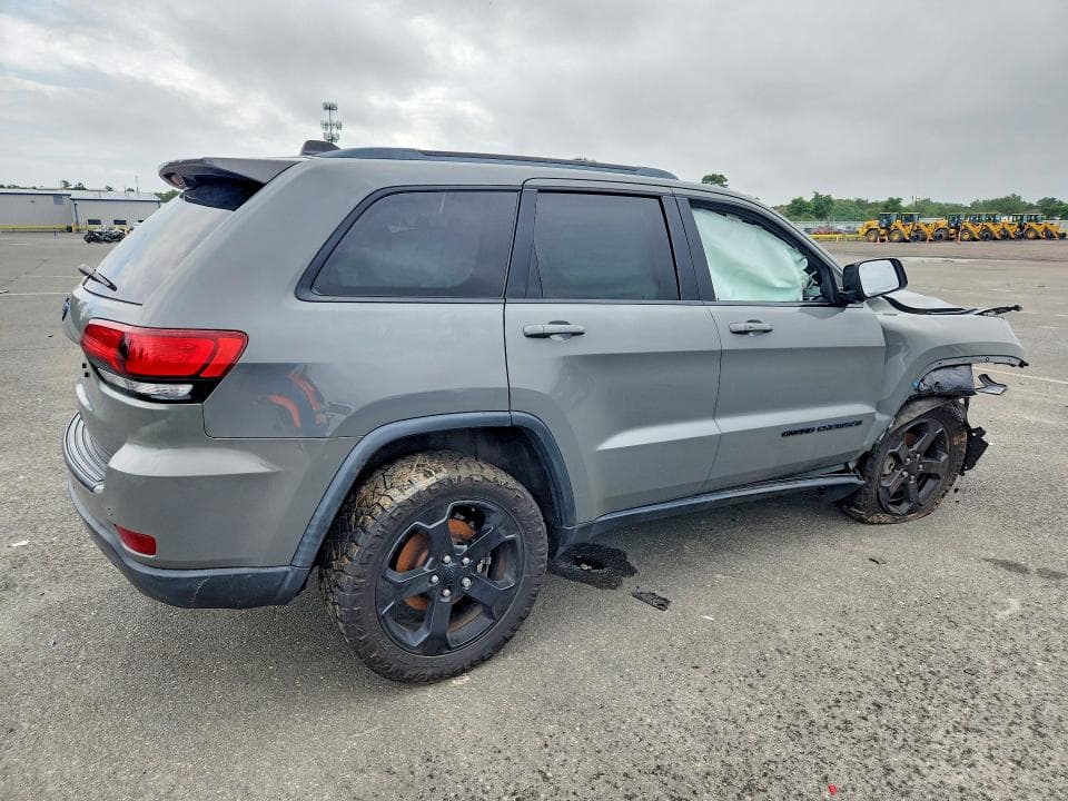 2019 JEEP GRAND CHEROKEE LAREDO 3
