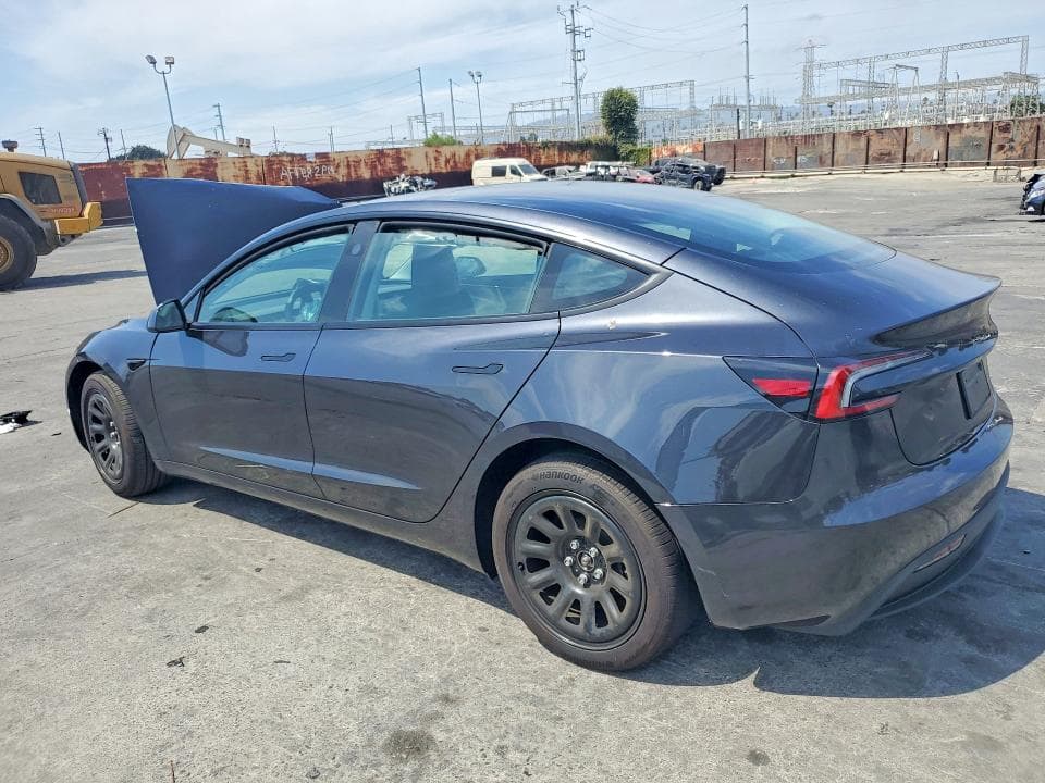 2025 TESLA MODEL 3 2