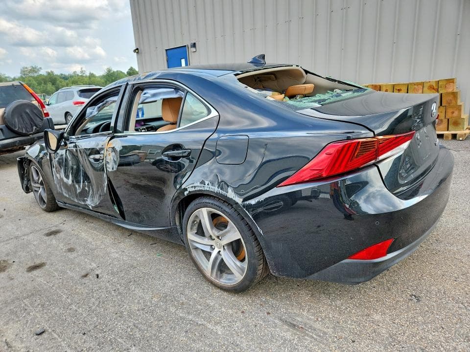 2018 LEXUS IS 300 2