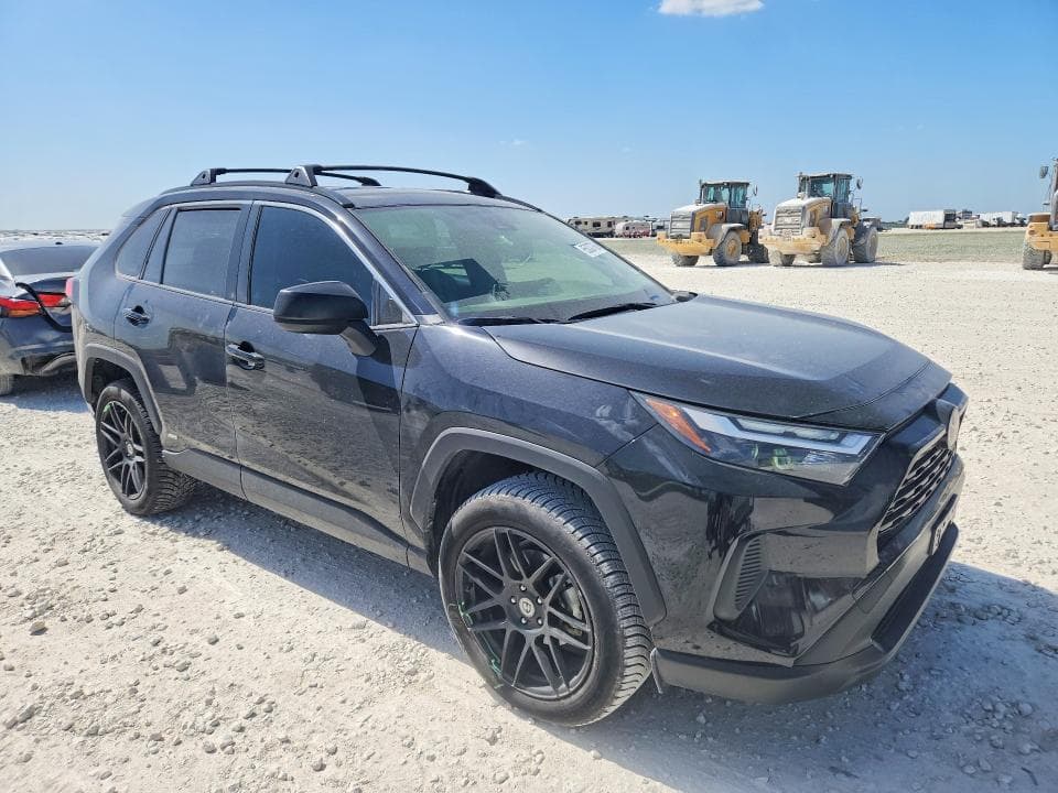 2025 TOYOTA RAV4 LE 4