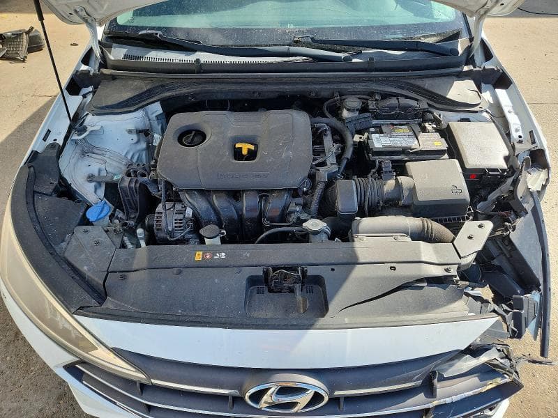 2020 HYUNDAI ELANTRA SE 11
