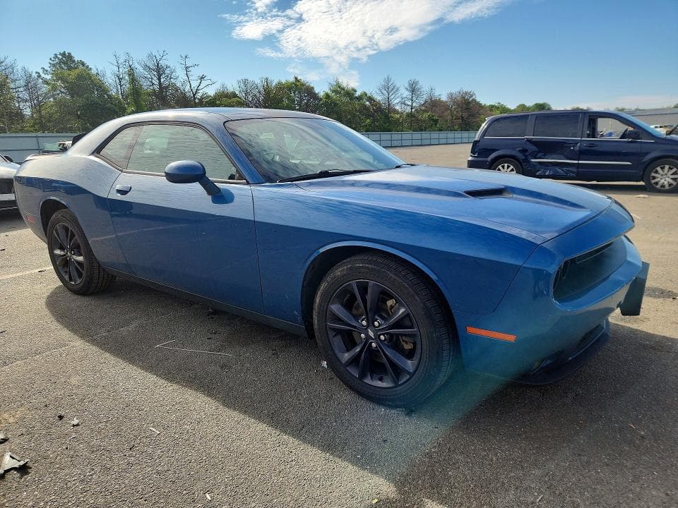 2020 DODGE CHALLENGER SXT 4