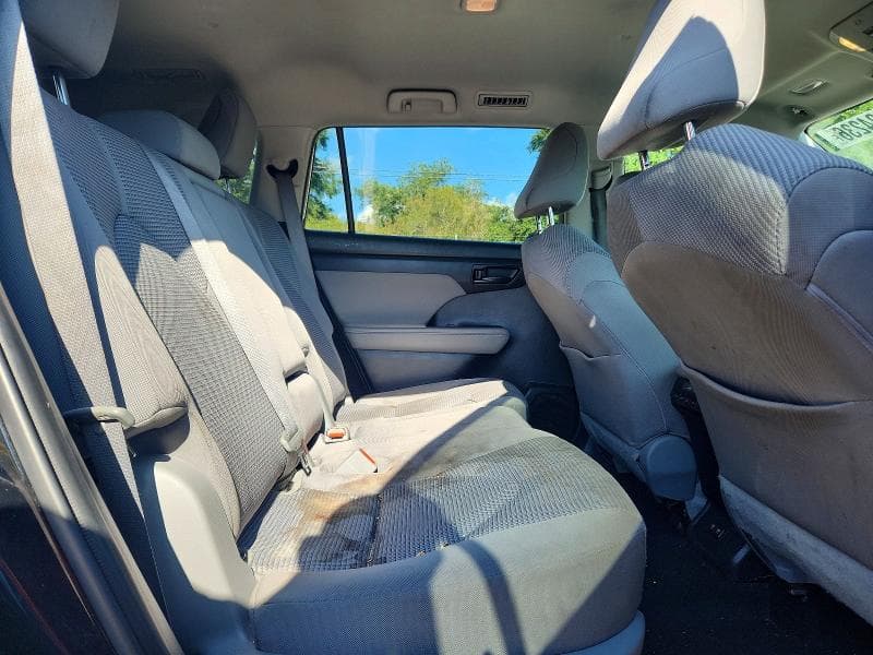 2021 TOYOTA HIGHLANDER LE 11