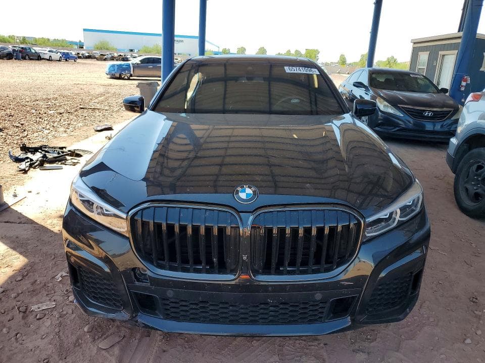 2022 BMW 750 XI 5