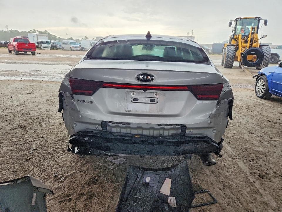 2021 KIA FORTE LXS 6