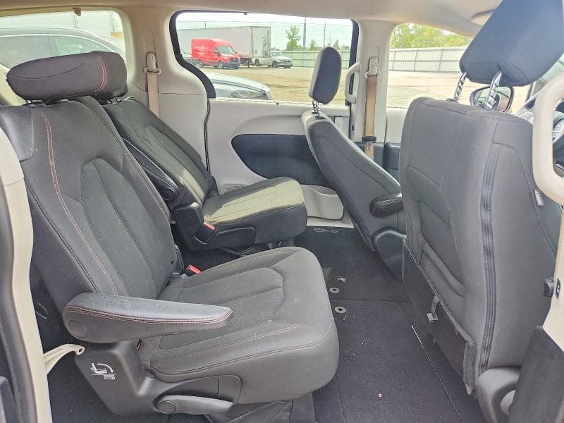 2019 CHRYSLER PACIFICA TOURING PLUS 11