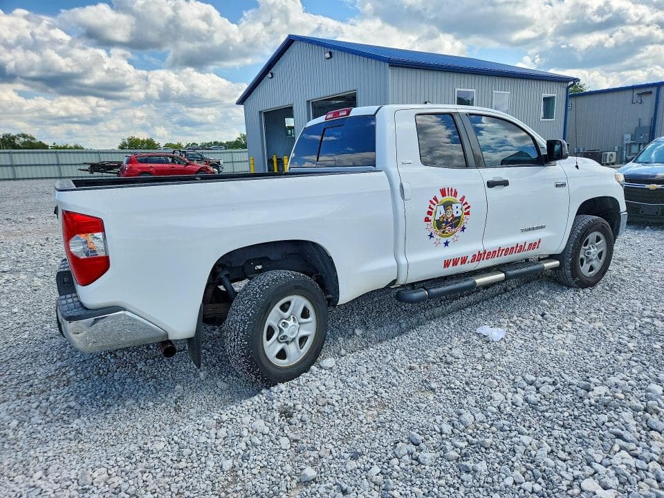 2019 TOYOTA TUNDRA SR5 3