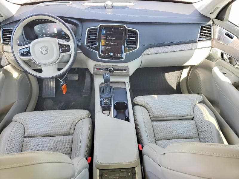 2022 VOLVO XC90 T6 INSCRIPTION 8