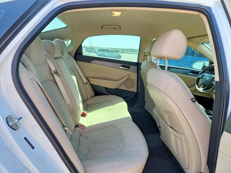 2018 HYUNDAI SONATA SE 10