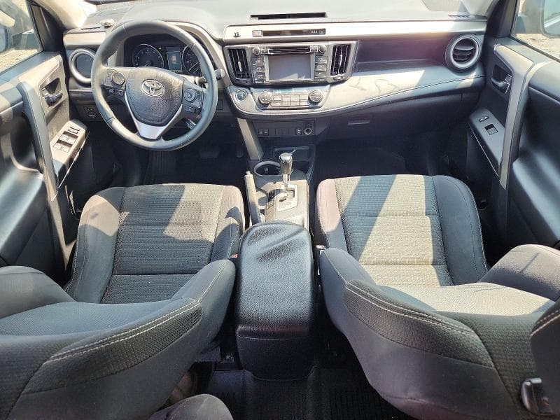 2017 TOYOTA RAV4 XLE 8