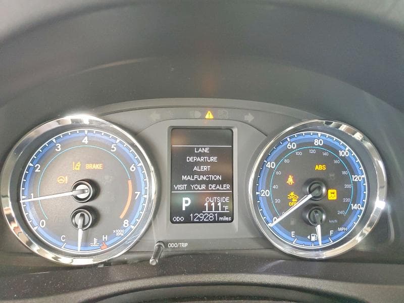 2019 TOYOTA COROLLA LE 9