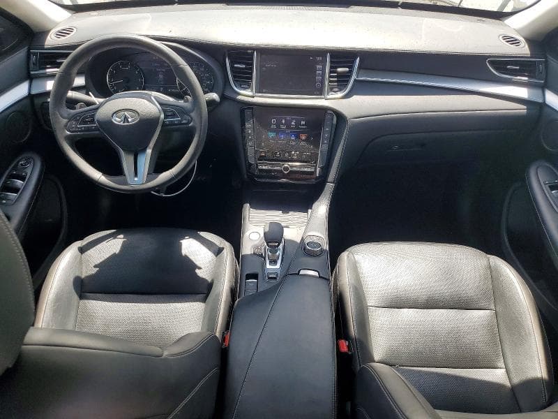 2019 INFINITI QX50 ESSENTIAL 8