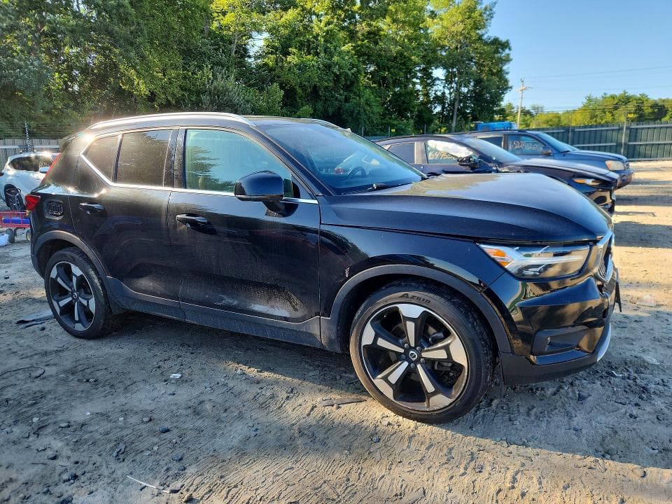 2019 VOLVO XC40 T5 INSCRIPTION 4