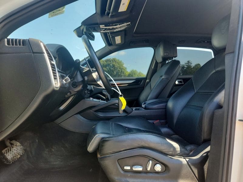 2019 PORSCHE CAYENNE 7