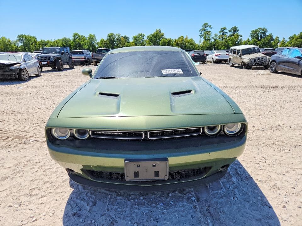 2022 DODGE CHALLENGER SXT 5