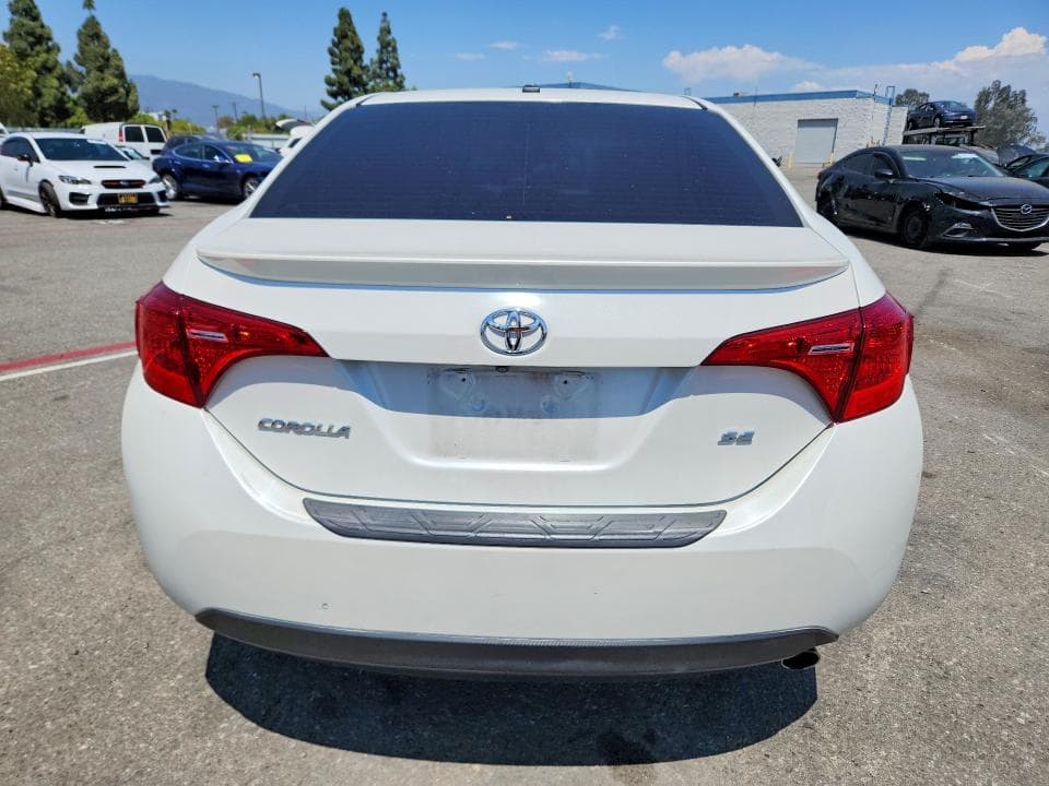 2017 TOYOTA COROLLA SE 6