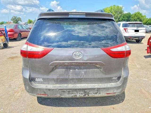 2017 TOYOTA SIENNA XLE PREMIUM 8-PASSENGER 6