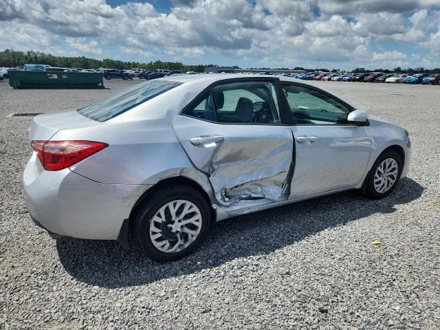 2018 TOYOTA COROLLA LE 3
