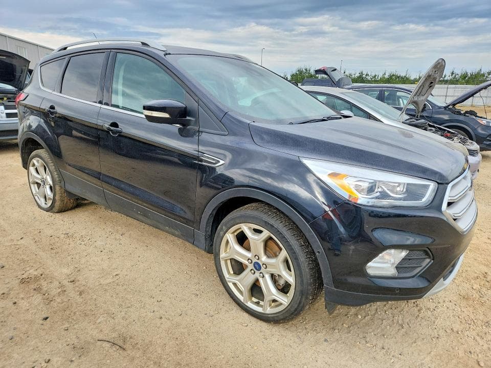 2019 FORD ESCAPE TITANIUM 4