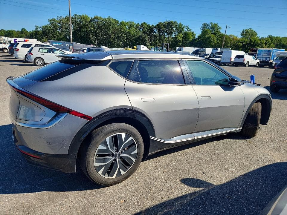 2023 KIA EV6 WIND 3
