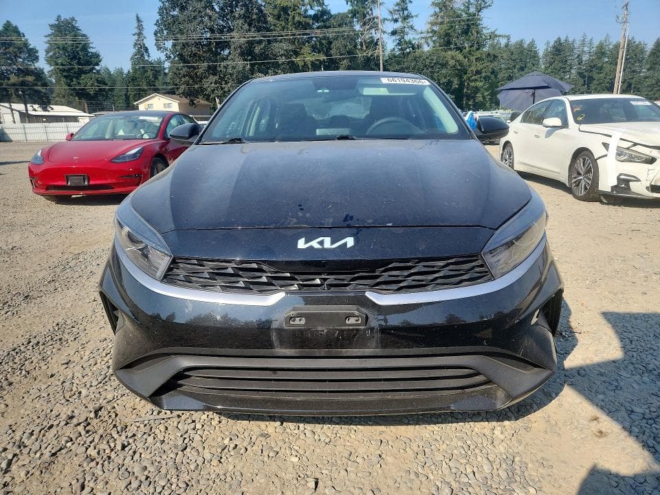 2022 KIA FORTE FE 5