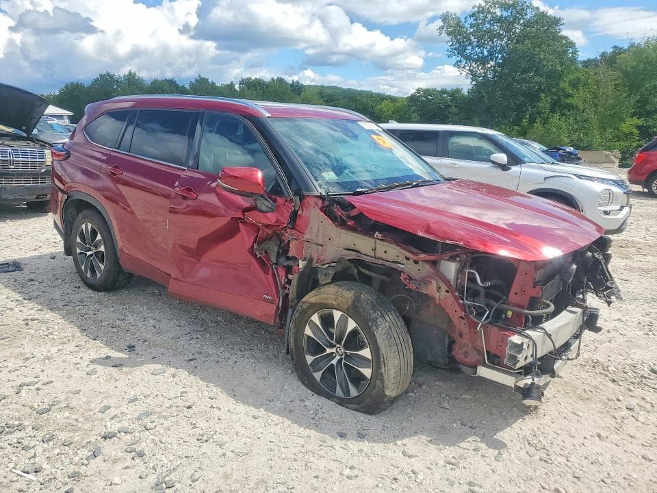 2021 TOYOTA HIGHLANDER HYBRID XLE 4