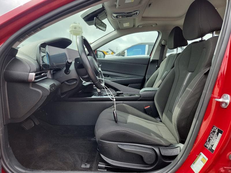 2025 HYUNDAI ELANTRA SEL 7