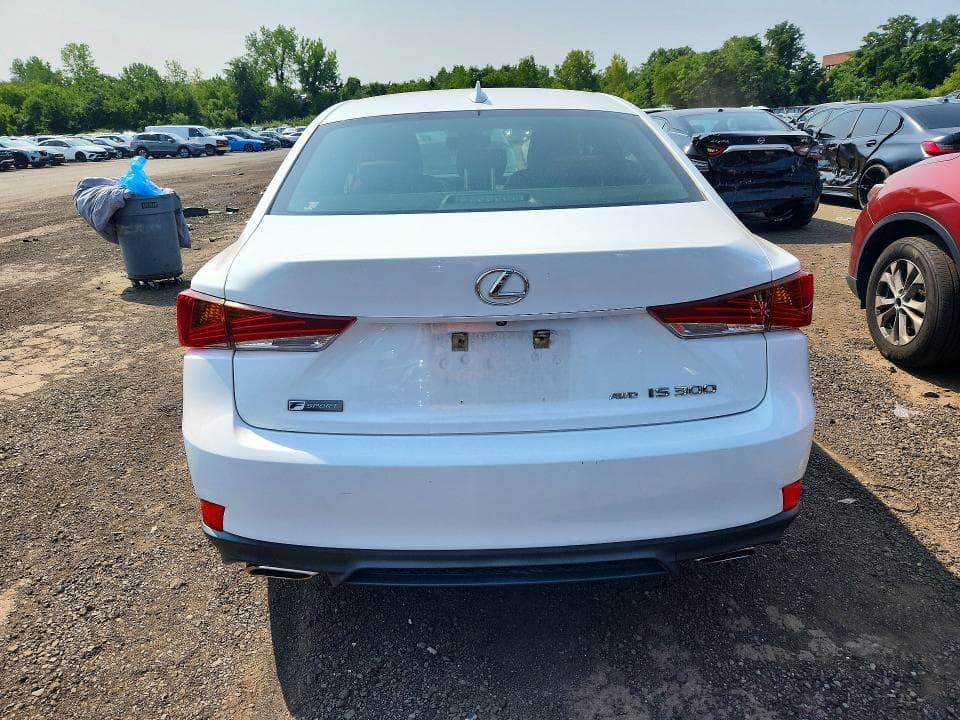 2018 LEXUS IS 300 6