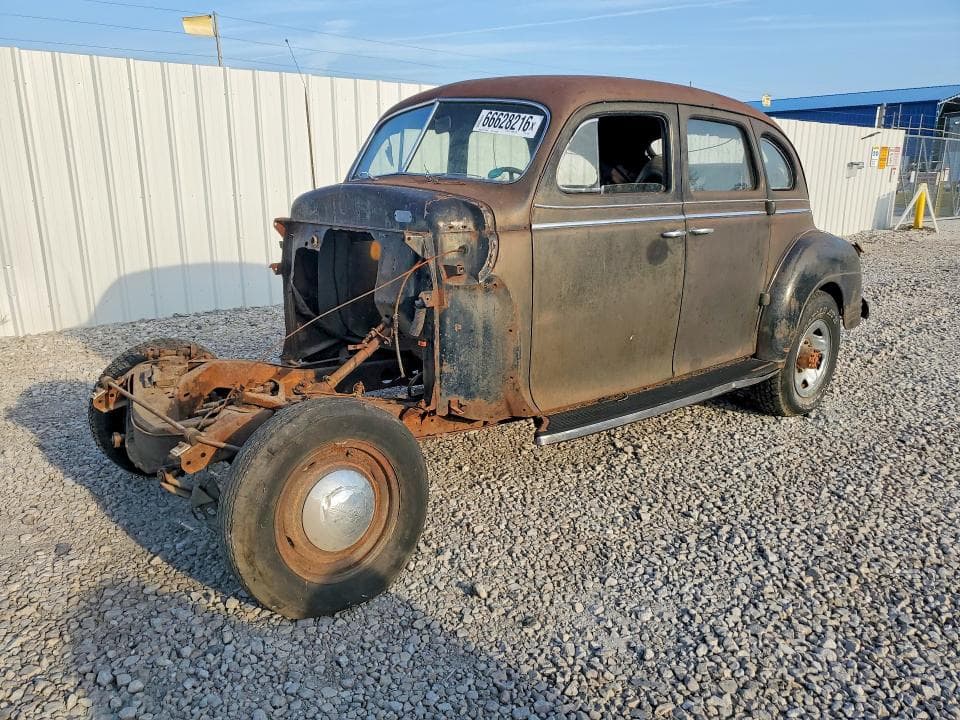 1941 PLYMOUTH DELUX - 1