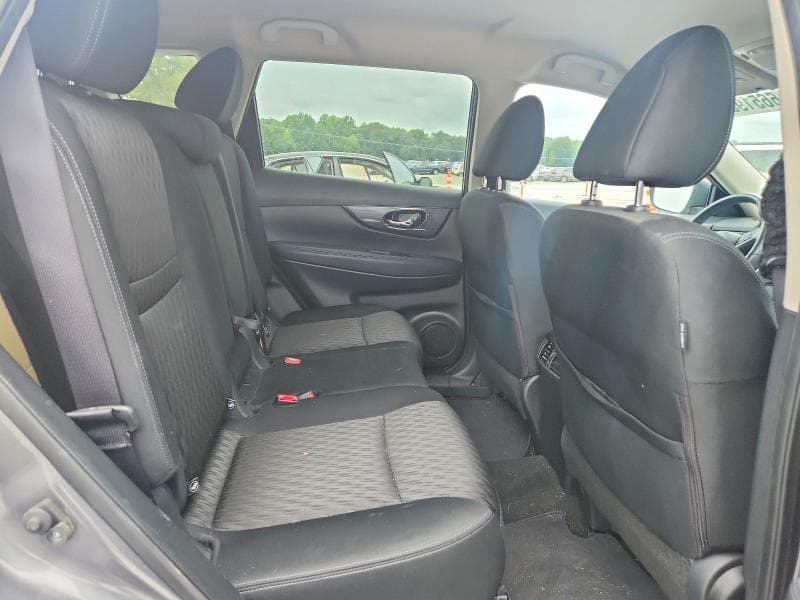 2017 NISSAN ROGUE SV 11
