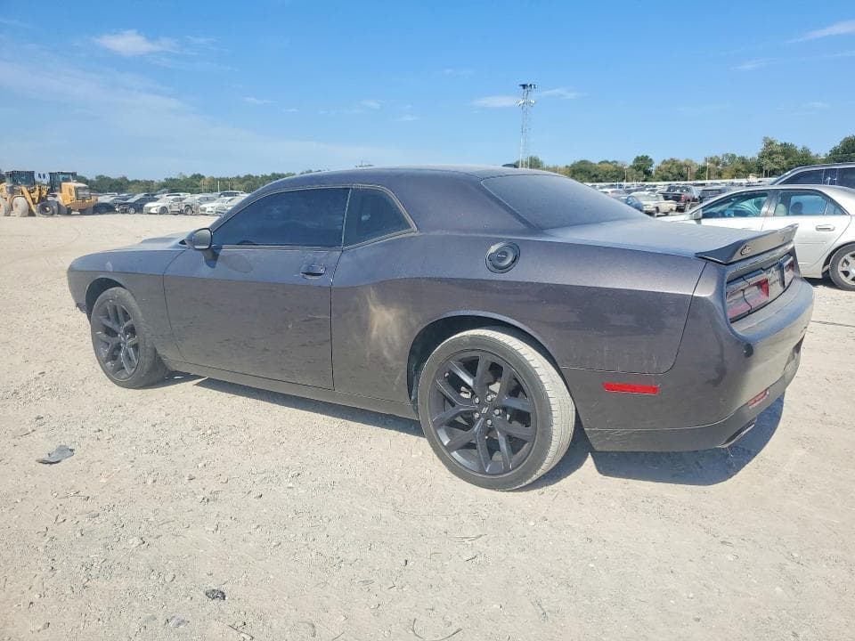 2022 DODGE CHALLENGER SXT 2