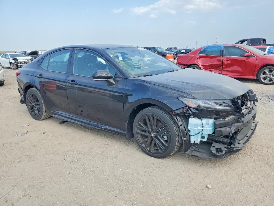 2026 TOYOTA CAMRY SE 4