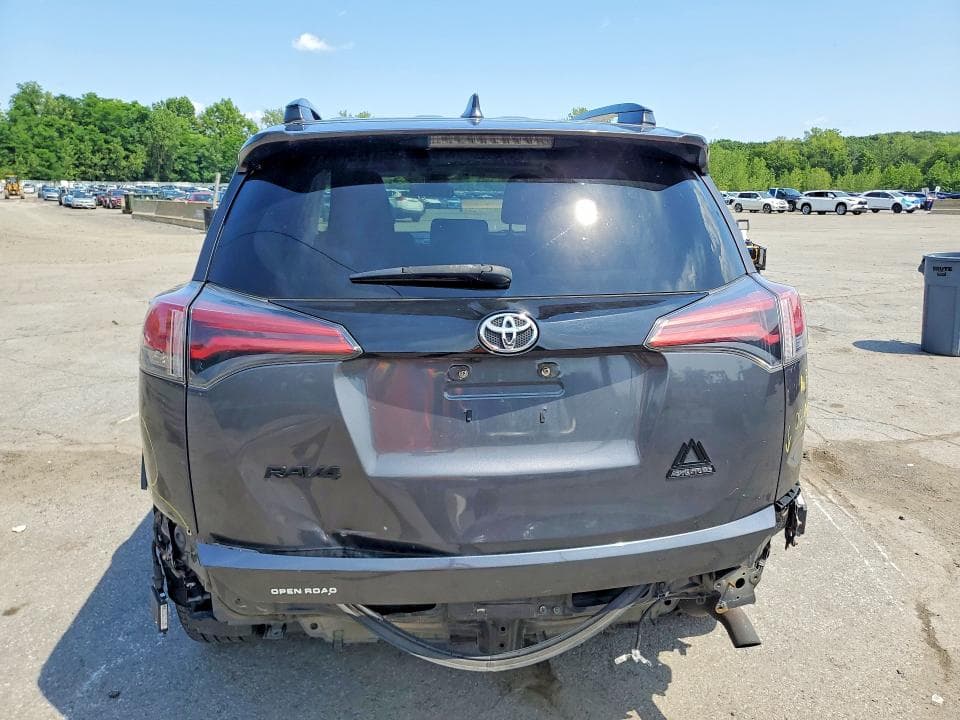 2018 TOYOTA RAV4 ADVENTURE 6