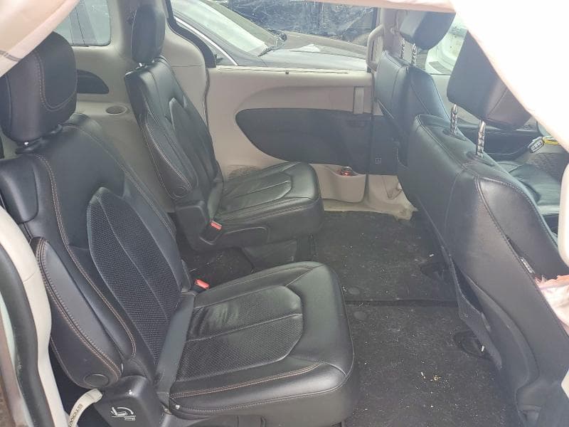 2019 CHRYSLER PACIFICA TOURING L 11