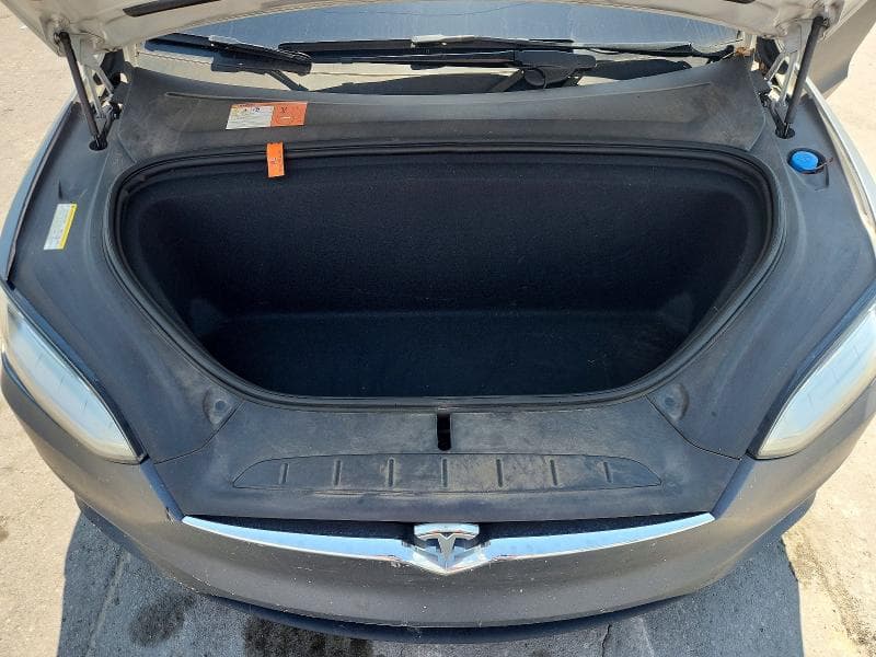 2017 TESLA MODEL X 11